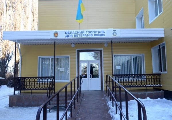 Безоплатний медичний огляд для ветеранів та родин загиблих захисників: Кабінет Міністрів погодив законопроєкт