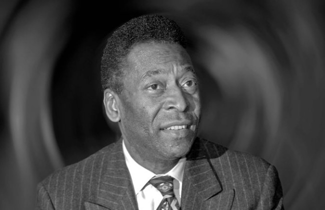 Помер легендарний бразильський футболіст Пеле