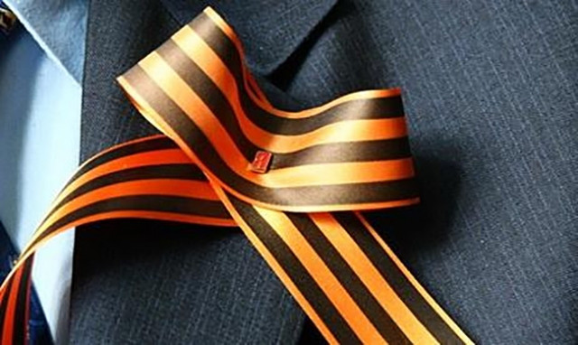 У Росії будуть кримінально карати за «осквернення» колорадської стрічки: Путін підписав указ