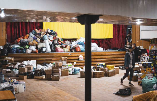 Следует ли военнослужащему регистрироваться в реестре волонтеров, если на его счет поступают средства как благотворительные взносы и направляются другим военнослужащ