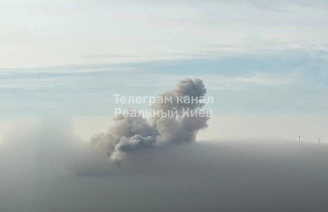 В Києві пошкоджено готельний об‘єкт, також уламки ракети потрапили у приватний будинок, — ОП