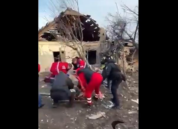 Ракетная атака на Киев: Офис Президента опубликовал видео из Протасового Яра, где разрушены дома