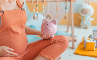 Декретні виплати з 1 січня: хто та скільки отримуватиме