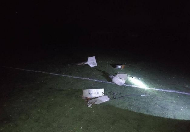 Был «с поздравлением»: в полиции показала фото дрона, который сбили под Киевом