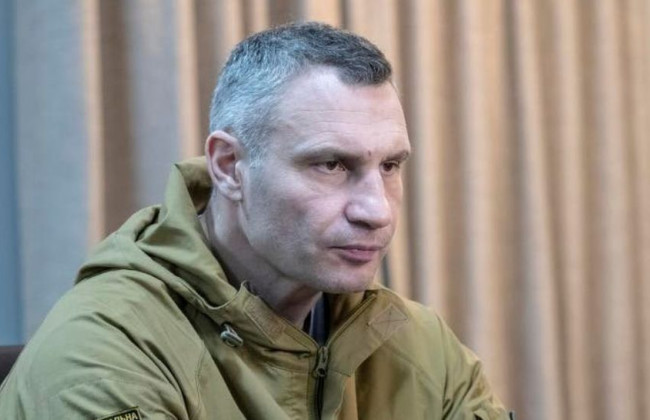 У новорічну ніч у Києві зафіксовано два випадки падіння уламків ракети, — Кличко