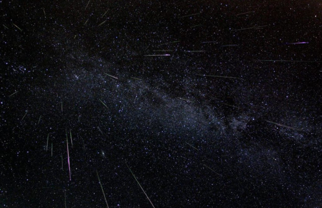 Один из самых красивых звездопадов года: когда можно увидеть яркий метеоритный дождь