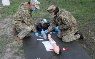 Кабмін затвердив постанову щодо військового обліку жінок-медиків: у них буде 7 днів після отримання посвідчення на прибуття до військомату