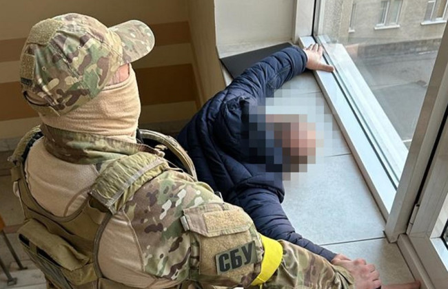 За $35 тысяч обещал «отмазать» подчиненного от тюрьмы: СБУ задержала на взятке замглавы Одесской ОВА