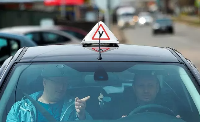 В Україні діє новий алгоритм отримання водійських прав