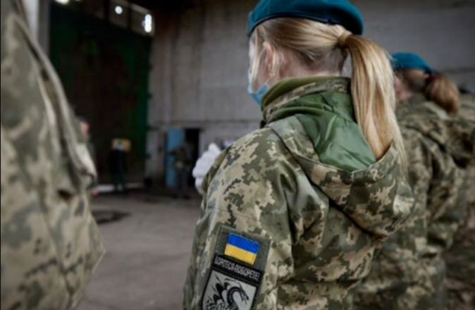 Мобилизация женщин в Украине до 2026 года будет только добровольной, — Минобороны