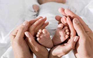 Як зареєструвати новонароджених українців за кордоном: роз’яснення Мінреінтеграції