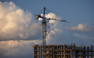 Нажилися на фейковому будівництві: п’ятьом особам повідомлено про підозру