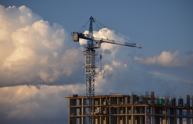 Нажилися на фейковому будівництві: п’ятьом особам повідомлено про підозру