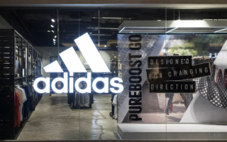 Збірна росії з футболу більше не гратиме в екіпіруванні Adidas