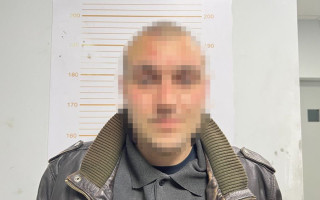 Побив товариша по чарці, вагітну сусідку та її чоловіка: у Києві затримали хулігана