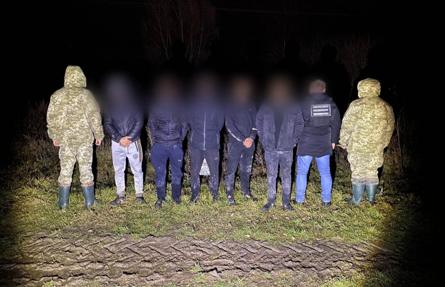 Закарпатські прикордонники затримали 12 чоловіків призовного віку