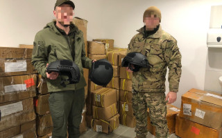 Військову амуніцію, якою незаконно торгували столичні підприємці, передали на потреби української армії