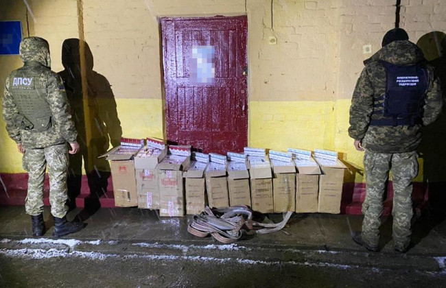 Контрабандисти покинули свій вантаж та втекли