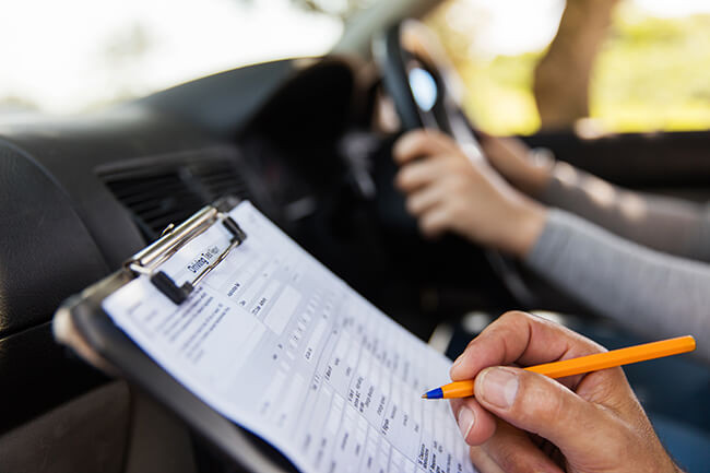 До процедури складання іспитів майбутніми водіями планують внести зміни