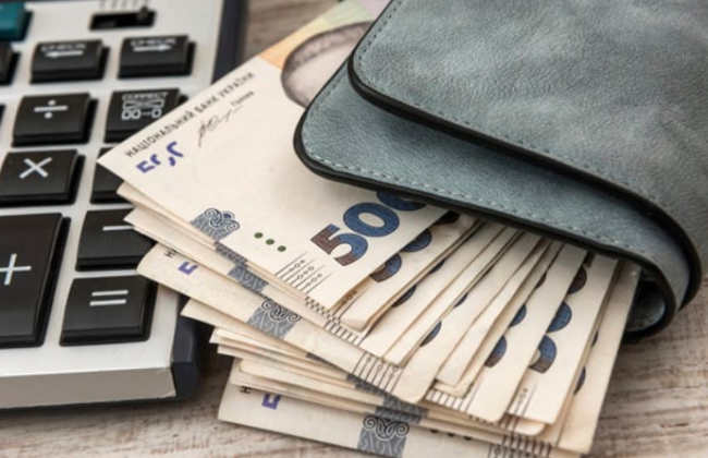 Автоматичне продовження соцвиплат торкнулось не всіх: кому треба робити це самостійно