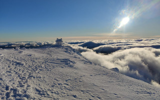 Чорногірський пошуково-рятувальний пост показав неймовірні фото з гори Піп Іван