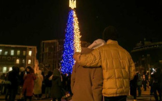 Стало відомо, коли приберуть ялинку незламності з Софійської площі