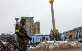В Киеве слышны взрывы: в ОП сообщают о ракетной атаке