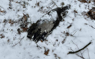 Обломки сбитой ракеты упали на территорию музея Пирогово, фото