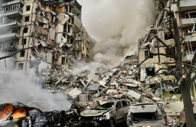 Ракетный удар по дому в Днепре: появилась первая информация о пострадавших