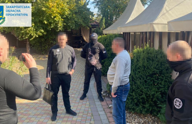 Получил $20 000 взятки: на Закарпатье будут судить бывшего руководителя предприятия