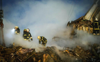 Число жертв ракетного удара по Днепру снова возросло
