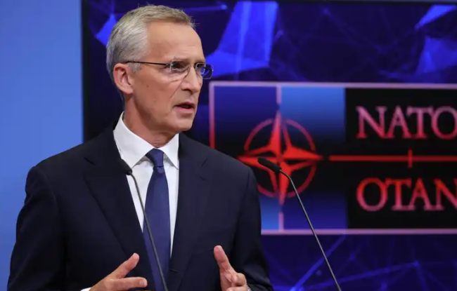 Генсек НАТО анонсировал дополнительные поставки тяжелого вооружения Украине