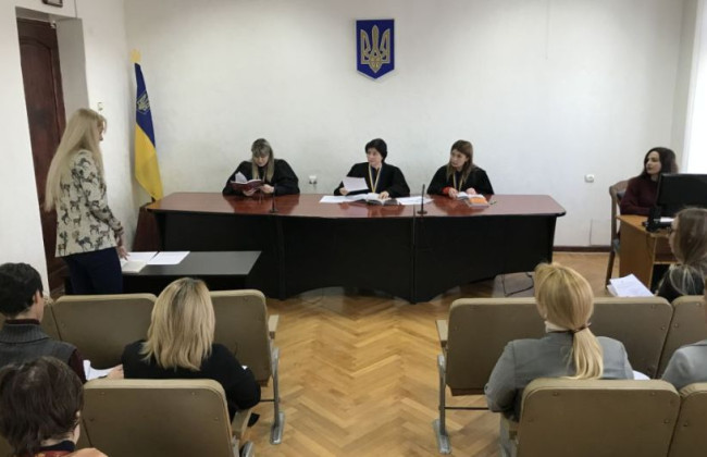 Повноваження секретаря судового засідання можуть надати іншим працівникам апарату суду