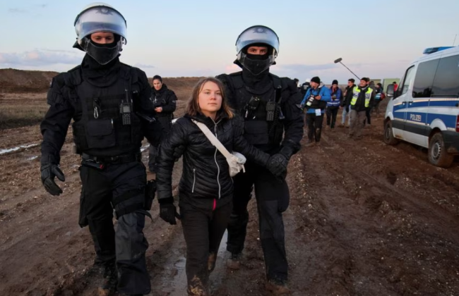 Грету Тунберг задержали во время протестов в Германии – СМИ