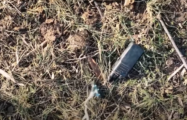 Бійці ЗСУ за допомогою дрона захопили рацію росіян, відео