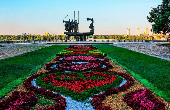 На набережній в центрі Києва з’явиться новий парк