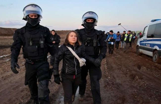 Грету Тунберг відпустили з поліцейського відділка