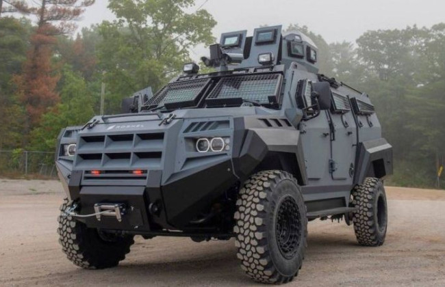 Министр обороны Канады объявила о поставке Украине 200 бронемашин