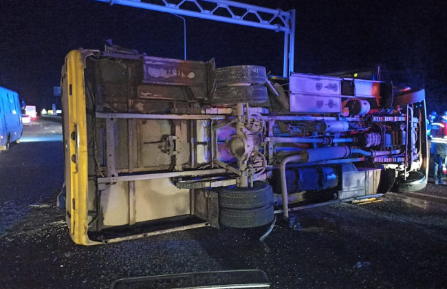 Неподалік Львова вантажівка зіткнулась з маршруткою – є травмовані серед пасажирів