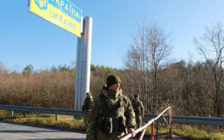 Женщина, которая переправляла военнообязанных в Словакию, предстанет перед судом