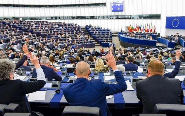 Європарламент ухвалив рішення про створення спецтрибуналу за злочин агресії проти України