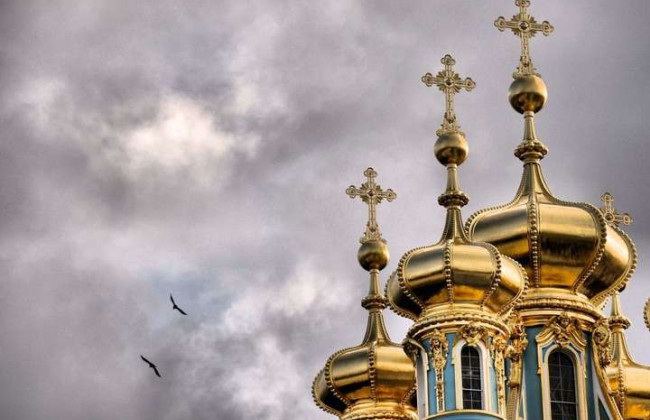 Кабмін пропонує заборонити діяльність релігійних організацій, пов’язаних із рф