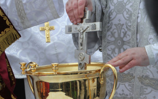 В Україні відзначають Водохреща: прикмети і вітання у прозі, віршах, листівках