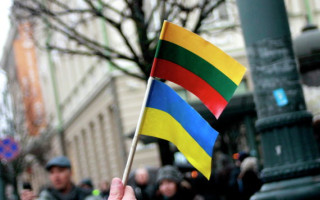 Українців попередили про шахраїв у Литві: збирають анкетні дані