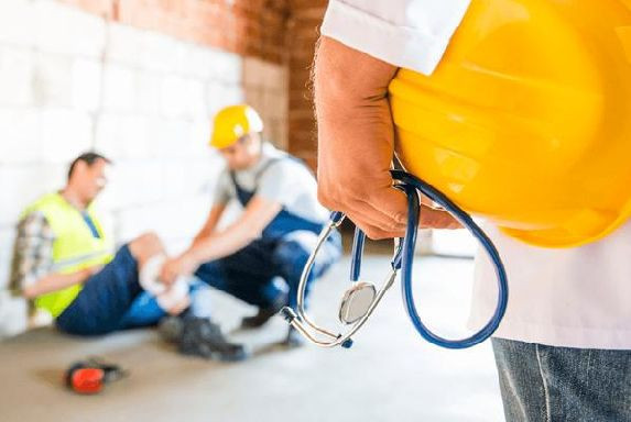 Кого следует уведомлять о несчастном случае на производстве