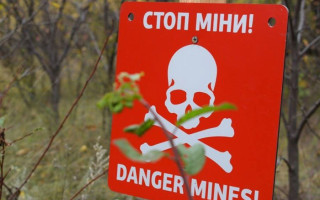 Трагедія на Херсонщині: електрик підірвався на ворожій міні