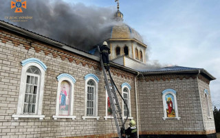 На Київщині спалахнула церква, фото