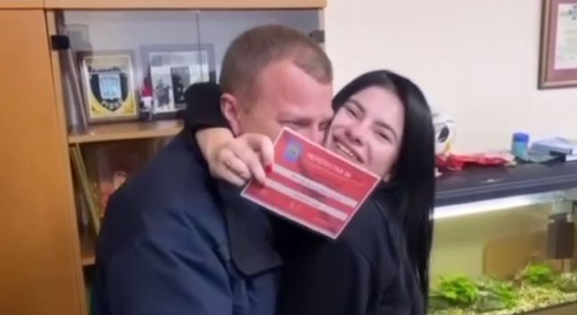 Подарил девушке пропуск: отстранили начальника патрульной полиции Львовской области