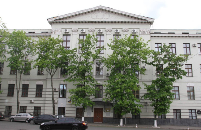 Прокурор эвакуировался из зоны боевых действий, но не захотел работать дальше и перестал выходить на связь