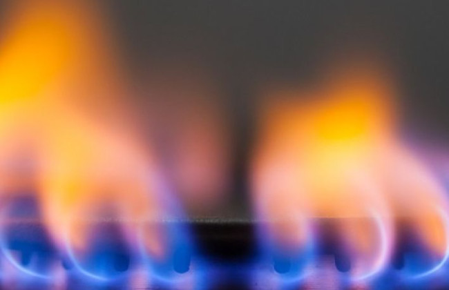 Киянам пояснили, чому полум’я на газовій плиті може бути оранжевого кольору